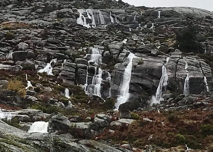 別荘 Beirais Do Alvao ヴィラ・レアル